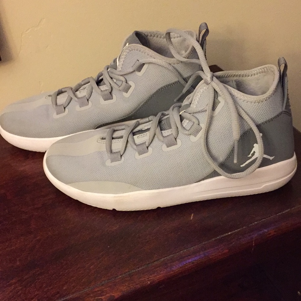 Nike Jordan’s Boys
